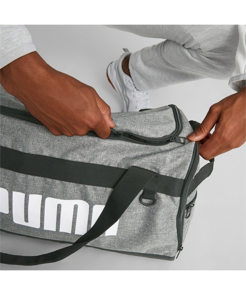 PUMA（プーマ）の「PUMA プーマ ユニセックス プーマ チャレンジャー ダッフル バッグ S 35L（ボストンバッグ・メンズ・ブラック/ヘザーグレー/ピンク・フリー）」の12枚目の写真