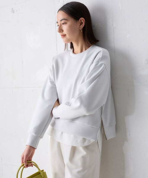 UNFILO(アンフィーロ)の「【WEB限定】BEAUTY FORM JERSEY サイドZIP クロップドプルオーバー(Tシャツ/カットソー・レディース・アイボリー系/グレー系/ベージュ系/ネイビー系/ライトイエロー系/ピンク系/ホワイト系/スカイブルー系/イエロー系/ブラック系/ライトグレー系・MEDIUM/SMALL)」の7枚目の写真