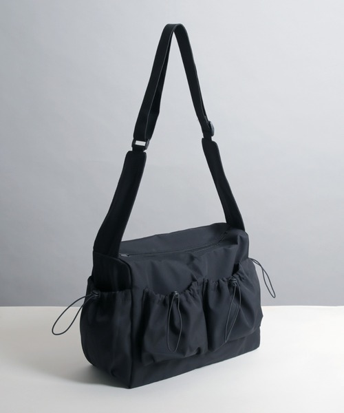 MAISON mou(メゾンムー)の「【recomend selection/セレクト】quadruple pocket drawstring bag 4つの巾着ポケットショルダーバッグ(ショルダーバッグ・レディース・グレー/ホワイト/ブラック・FREE)」の20枚目の写真