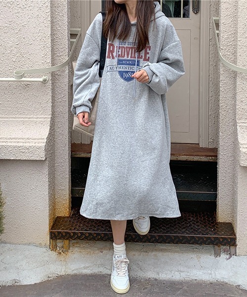 gossip!ロサンゼルス(ゴシップロサンゼルス)の「YUGA レタープリント スリットセーターワンピース(ワンピース・レディース・ライトグレー/ブラック/ライトカーキ/ネイビー・FREE)」の21枚目の写真