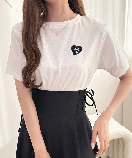 apres jour（アプレジュール）の「ハート刺繍Tシャツ【ZOZOTOWN限定アイテム】（Tシャツ/カットソー・レディース・サックスブルー/オフホワイト/ライトピンク/ホワイト系その他・X-LARGE/フリー）」の5枚目の写真