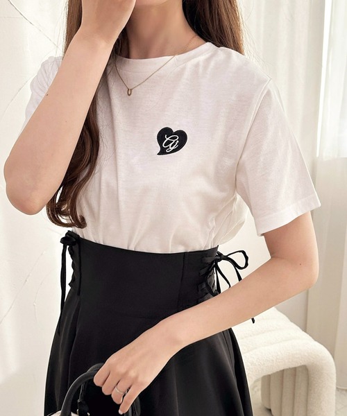 apres jour（アプレジュール）の「ハート刺繍Tシャツ【ZOZOTOWN限定アイテム】（Tシャツ/カットソー・レディース・サックスブルー/オフホワイト/ライトピンク/ホワイト系その他・X-LARGE/フリー）」の6枚目の写真