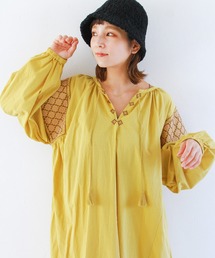 刺繍タッセルスモックワンピース