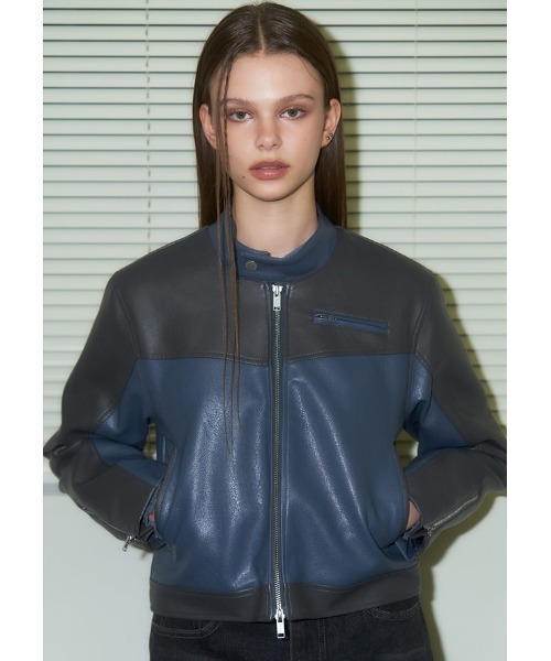 FANCY CLUB(ファンシークラブ)の「A'GEM/9 × .kom『 FANCY CLUB/ファンシークラブ』BLOCK PANEL LEATHER JACKET/ブロックパネル フェイクレザージャケット(ライダースジャケット・レディース・ブラック/ブルー・FREE)」の2枚目の写真