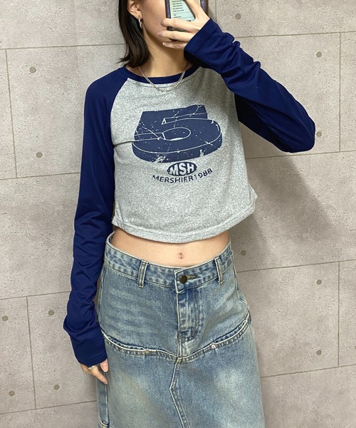 NANEA（ナネア）の「クロップド丈ナンバープリントラグランスリーブTシャツ（Tシャツ/カットソー・レディース・ネイビー/カーキ/ボルドー/ピンク・MEDIUM/LARGE）」の17枚目の写真