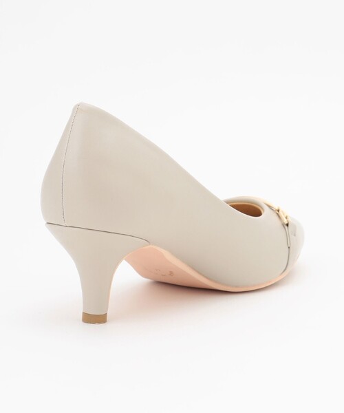 ANY SIS(エニィスィス)の「【22.5~24.5cm】ビット付レディライク パンプス(パンプス・レディース・ライトグレー系/ブラック系・X-SMALL/MEDIUM/LARGE/SMALL/LL)」の13枚目の写真