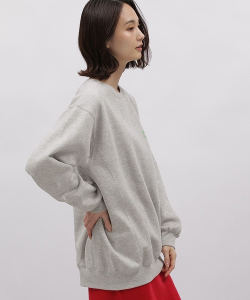 LAKOLE（ラコレ）の「フロッキーP/BIGスウェットプルオーバー / 988627（スウェット・レディース・ライトブルー/オートミール/ヘザーグレー/ネイビー・MEDIUM/SMALL）」の6枚目の写真