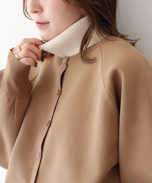 HER CLOSET（ハークローゼット）の「【shemoshelly】オフタートルニットケープ（付け襟・レディース・アイボリー/ブルー/ブラウン/ブラック・M）」の6枚目の写真