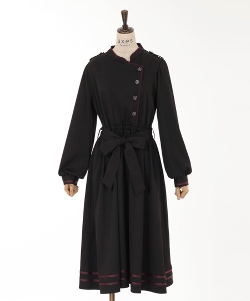 アクシーズファム スタンドカラー連釦ワンピース 黒 スタンドカラー連釦ワンピース[品番：IGAW0004377]｜axes femme