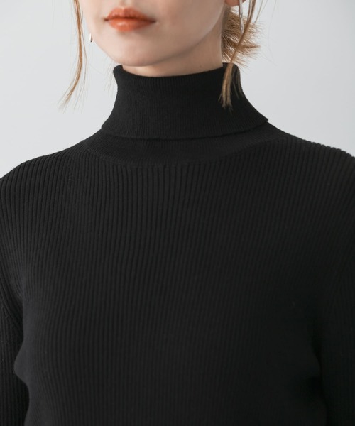 URBAN RESEARCH ROSSO WOMEN(アーバンリサーチ ロッソ)の「ウォッシャブルコンパクトリブタートル(ニット/セーター・レディース・オフホワイト/モカ/ブラック/オレンジ・FREE)」の20枚目の写真