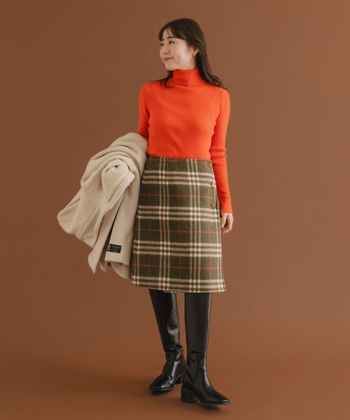 URBAN RESEARCH ROSSO WOMEN(アーバンリサーチ ロッソ)の「ウォッシャブルコンパクトリブタートル(ニット/セーター・レディース・オフホワイト/モカ/ブラック/オレンジ・FREE)」の7枚目の写真