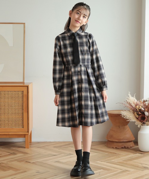 Amourire girl（アムリールガール）の「ネクタイ付き チェック