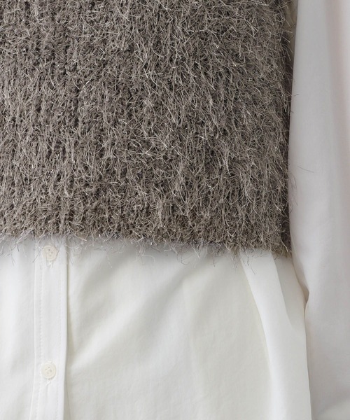 A part by（アパートバイ）の「ラメフェザーノースリーブ（ベスト・レディース・ライトベージュ/チャコールグレー・FREE）」の13枚目の写真