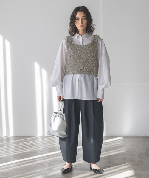 A part by（アパートバイ）の「ラメフェザーノースリーブ（ベスト・レディース・ライトベージュ/チャコールグレー・FREE）」の17枚目の写真