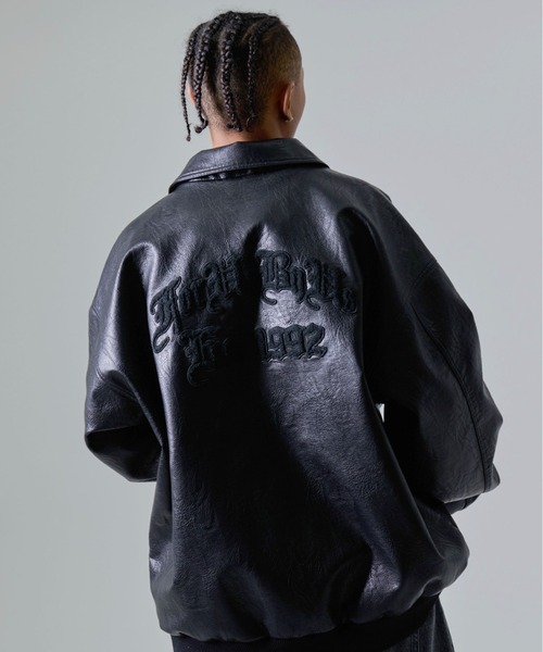 FUBU( フブ)の「FUBU フブ ロゴ 刺繍 エコレザー アメカジ バックワッペン フライト ジャケット ブルゾン ボンバージャケット(MA-1・メンズ・ブラック・M/L/XL/XXL)」の7枚目の写真