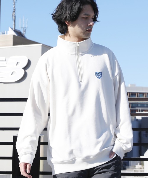 Red Cap Girl（レッドキャプガール）の「Red Cap Girl ハートイラストハーフジップ（スウェット・メンズ・アイボリー/ネイビー/ダークグレー/アッシュグレー・X-LARGE/MEDIUM/LARGE）」の22枚目の写真