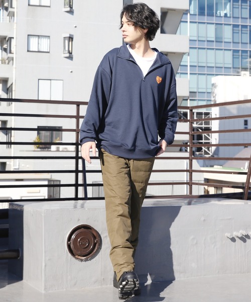 Red Cap Girl（レッドキャプガール）の「Red Cap Girl ハートイラストハーフジップ（スウェット・メンズ・アイボリー/ネイビー/ダークグレー/アッシュグレー・X-LARGE/MEDIUM/LARGE）」の6枚目の写真