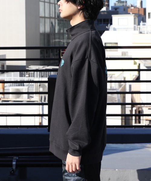 Red Cap Girl（レッドキャプガール）の「Red Cap Girl ハートイラストハーフジップ（スウェット・メンズ・アイボリー/ネイビー/ダークグレー/アッシュグレー・X-LARGE/MEDIUM/LARGE）」の11枚目の写真