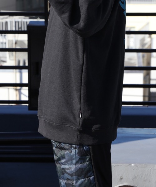 Red Cap Girl（レッドキャプガール）の「Red Cap Girl ハートイラストハーフジップ（スウェット・メンズ・アイボリー/ネイビー/ダークグレー/アッシュグレー・X-LARGE/MEDIUM/LARGE）」の14枚目の写真