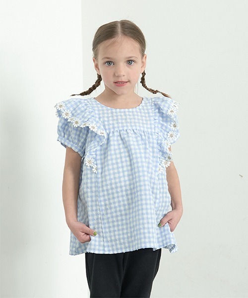 Lycee mine（リセマイン）の「フラワーレース付きチェックフリルブラウス（シャツ/ブラウス・キッズ・ピンク/ブラック/サックスブルー/ラベンダー/ベージュ・120cm/110cm/100cm/150cm/140cm/130cm）」の3枚目の写真