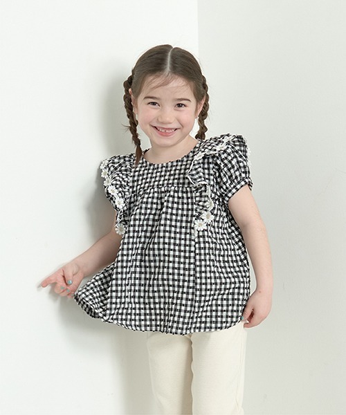 Lycee mine（リセマイン）の「フラワーレース付きチェックフリルブラウス（シャツ/ブラウス・キッズ・ピンク/ブラック/サックスブルー/ラベンダー/ベージュ・120cm/110cm/100cm/150cm/140cm/130cm）」の10枚目の写真