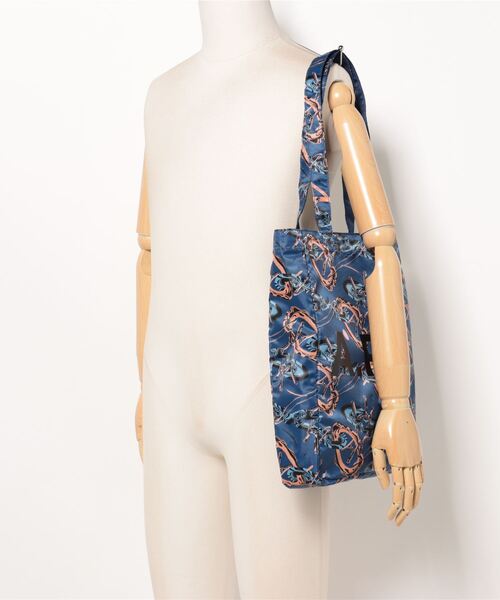 A.P.C｜アーペーセー FLORAL LOU TOTE キャンバス トートバッグ Amazon.co.jp: アーペーセー APC Tote Lou 花柄 トートバッグ