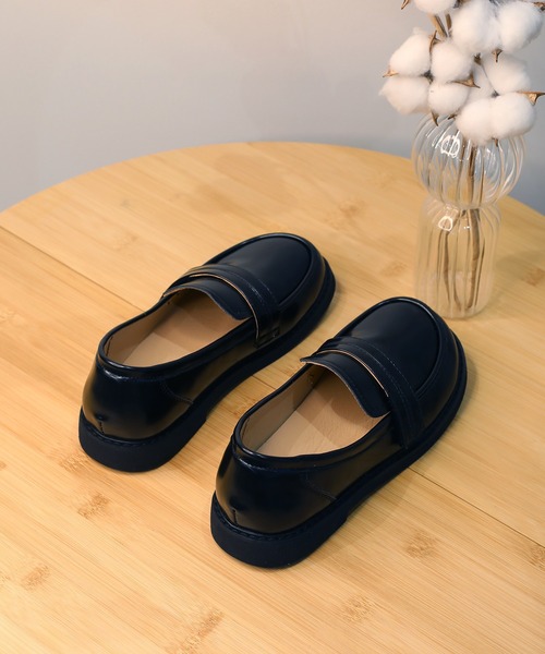 shoes365(シューズスリーシックスファイヴ)の「【shoes365】柔らかくて軽量 学院風 ローファー(ローファー・レディース・チョコ/ブラック・22.0cm/21.5cm/21.0cm/20.5cm/23.5cm/23.0cm/22.5cm)」の22枚目の写真