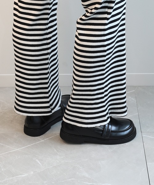 shoes365(シューズスリーシックスファイヴ)の「【shoes365】柔らかくて軽量 学院風 ローファー(ローファー・レディース・チョコ/ブラック・22.0cm/21.5cm/21.0cm/20.5cm/23.5cm/23.0cm/22.5cm)」の7枚目の写真