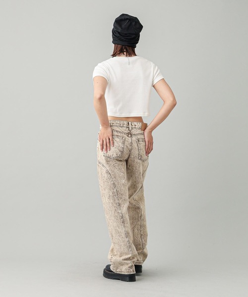 X-girl（エックスガール）の「FRONT SLIT S/S TOP（Tシャツ/カットソー・レディース・ブラック/ホワイト・S/M）」の16枚目の写真