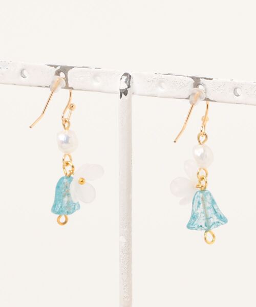 tone(トーン)の「【Occhocochoi】spring flower pierce(MA)(ピアス(両耳用)・レディース・ゴールド・FREE)」の2枚目の写真