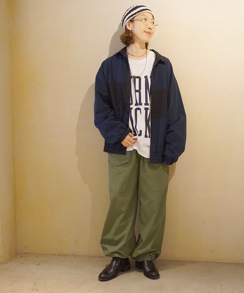 JOURNAL STANDARD LUXE（ジャーナルスタンダード　ラックス）の「《追加》プリントリメイクリブロンT TURNS LUCKS（Tシャツ/カットソー・レディース・ネイビー/ベージュ・MEDIUM/SMALL）」の20枚目の写真