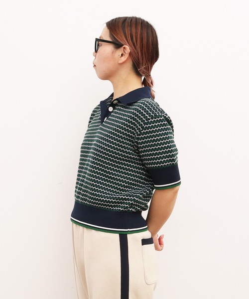 AMBIDEX(アンビデックス)の「レトロジャカードニットポロ(ポロシャツ・レディース・キナリ/ネイビー・FREE)」の11枚目の写真