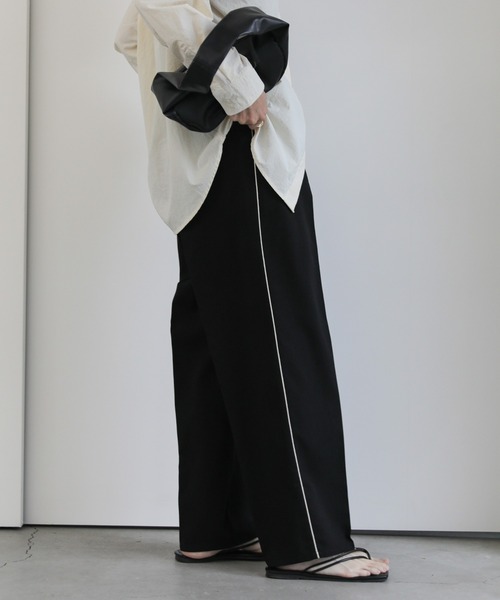select MOCA（セレクトモカ）の「パイピングサイドラインスラックス（スラックス・レディース・ブラック/グレー・LARGE/MEDIUM）」の17枚目の写真
