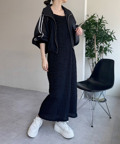 one after another NICE CLAUP(ワンアフターアナザーナイスクラップ)の「サイドラインショートブルゾン【WEB限定商品】(ブルゾン・レディース・ブラック/オフホワイト/アイボリー・FREE)」の10枚目の写真
