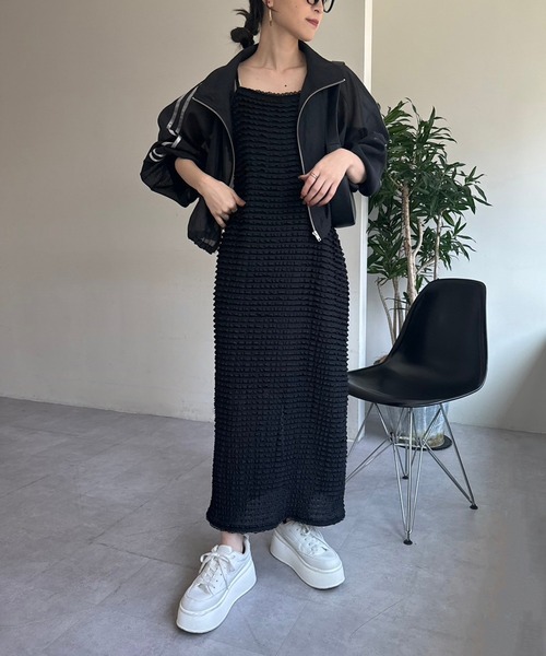 one after another NICE CLAUP(ワンアフターアナザーナイスクラップ)の「サイドラインショートブルゾン【WEB限定商品】(ブルゾン・レディース・ブラック/オフホワイト/アイボリー・FREE)」の6枚目の写真