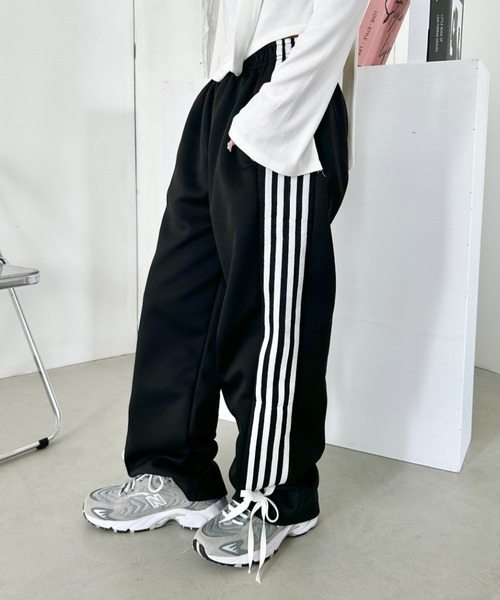 CLEA(クレア)の「サイドリボン ラインワイドスウェットパンツ(スウェットパンツ・レディース・ブラック/グレー/ネイビー/ピンク・M)」の9枚目の写真