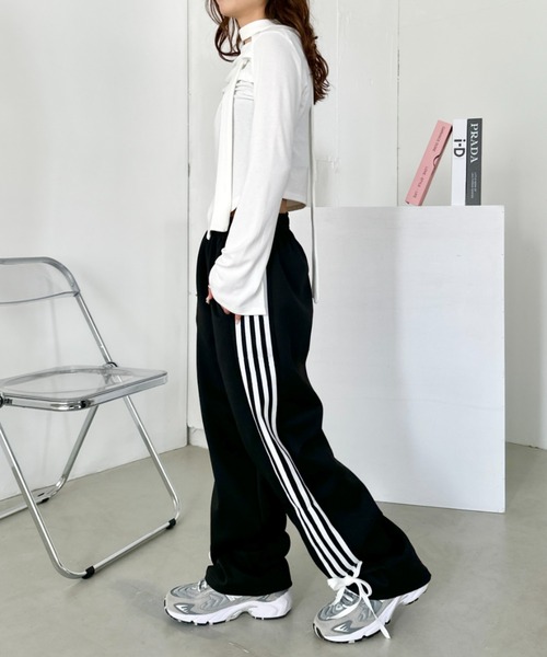 CLEA(クレア)の「サイドリボン ラインワイドスウェットパンツ(スウェットパンツ・レディース・ブラック/グレー/ネイビー/ピンク・M)」の11枚目の写真
