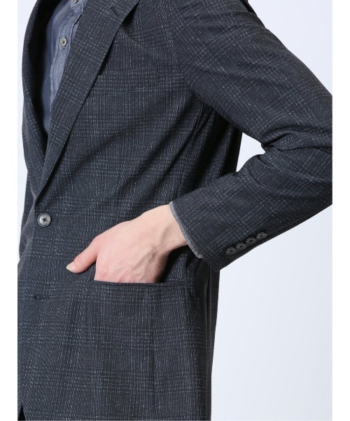 TAKA-Q(タカキュー)の「タカキュー TechCool 2ボタンジャケット チェック紺(セットアップ可能)(スーツジャケット・メンズ・ネイビー・MEDIUM/LARGE/X-LARGE/3L/S)」の5枚目の写真