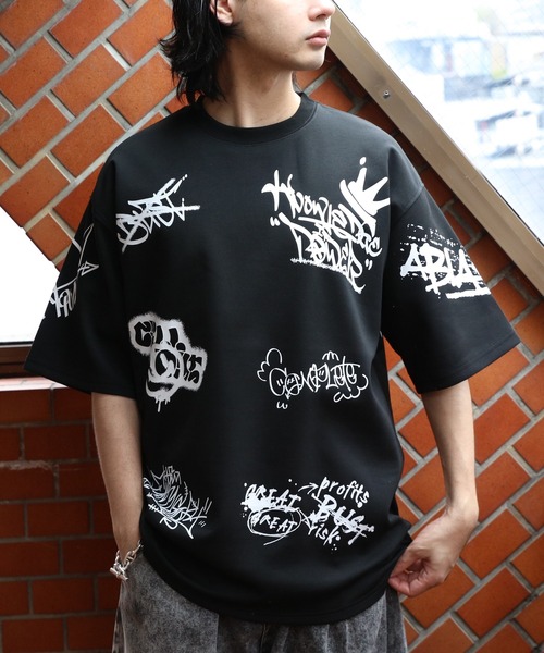 ８(eight)（エイト）の「総柄タギング半袖Tシャツ（Tシャツ/カットソー・メンズ・ホワイト/イエロー/ブラック/チャコールグレー・MEDIUM/LARGE）」の3枚目の写真
