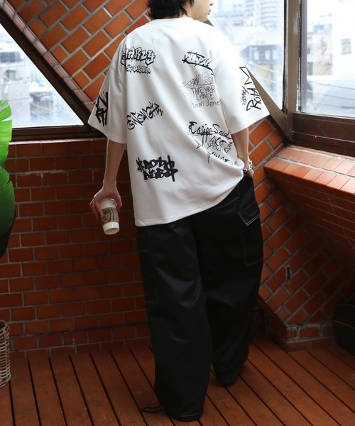 ８(eight)（エイト）の「総柄タギング半袖Tシャツ（Tシャツ/カットソー・メンズ・ホワイト/イエロー/ブラック/チャコールグレー・MEDIUM/LARGE）」の14枚目の写真