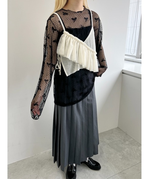 WC（ダブル シー）の「チュールアシメフリルビスチェ（キャミソール・レディース・アイボリー/ブラック・FREE）」の3枚目の写真