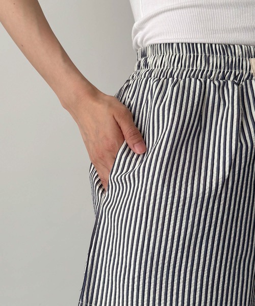 CANAL JEAN(キャナルジーン)の「El mar ストライプショートパンツ(その他パンツ・レディース・サックスブルー/グレー・ONE SIZE)」の4枚目の写真