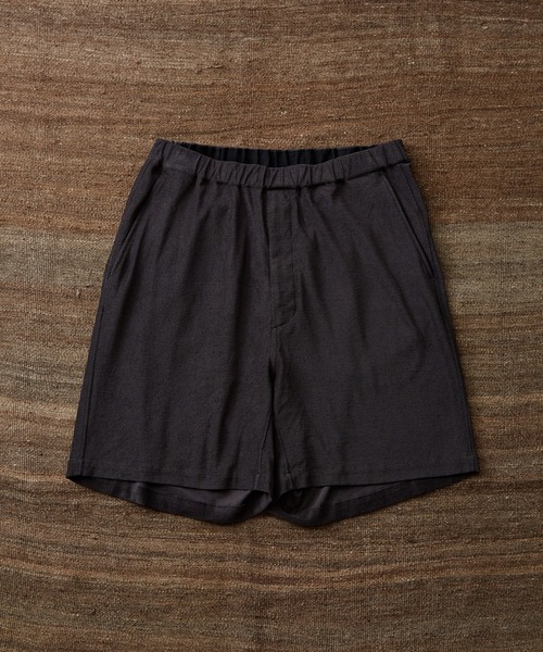 WILD LIFE TAILOR Adam et Rope'（ワイルドテーラーアダムエロペ　）の「【WILD LIFE TAILOR】強撚コットン パイル ショーツ / ロングシーズン着用可能 / セットアップ対応（その他パンツ・メンズ・チャコールグレー/ライトグリーン/パープル系その他・L/M）」の2枚目の写真