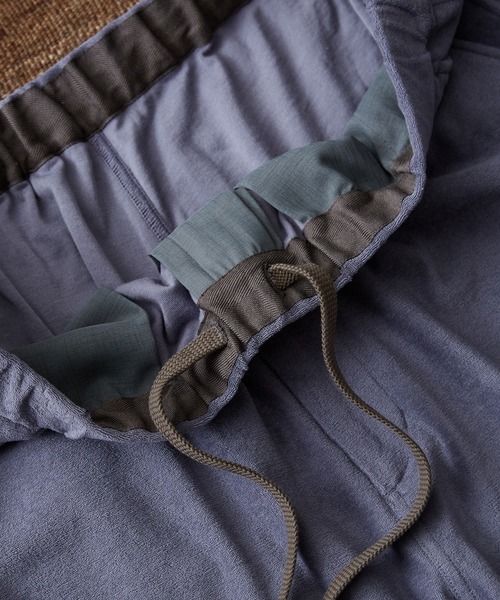 WILD LIFE TAILOR Adam et Rope'（ワイルドテーラーアダムエロペ　）の「【WILD LIFE TAILOR】強撚コットン パイル ショーツ / ロングシーズン着用可能 / セットアップ対応（その他パンツ・メンズ・チャコールグレー/ライトグリーン/パープル系その他・L/M）」の7枚目の写真