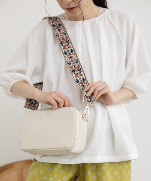 studio CLIP（スタディオクリップ）の「2WAYマルチストラップ（スマホグッズ・レディース・クリーム/ベージュ/ネイビー/ブルー・FREE）」の5枚目の写真