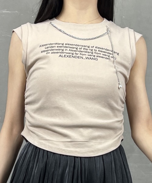 tolene(トレネ)の「チェーン付き英字ロゴプリントTシャツ(Tシャツ/カットソー・レディース・ホワイト/ブラック/ベージュ・FREE)」の6枚目の写真