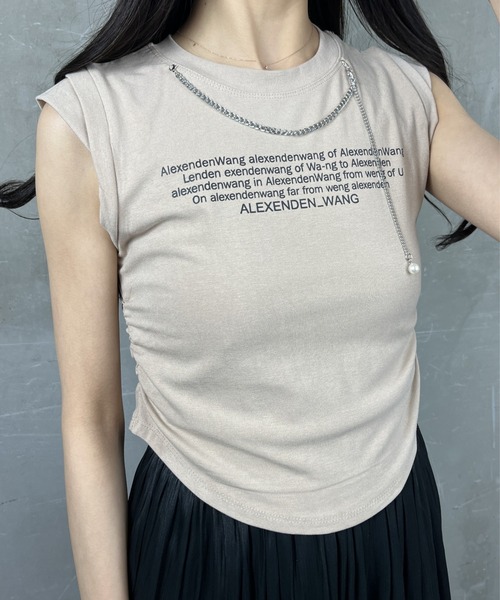 tolene(トレネ)の「チェーン付き英字ロゴプリントTシャツ(Tシャツ/カットソー・レディース・ホワイト/ブラック/ベージュ・FREE)」の7枚目の写真