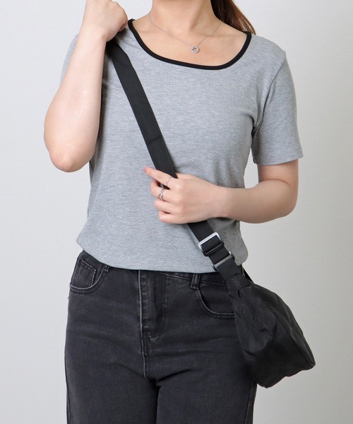 Lace Ladies(レースレディース)の「ソリッドカラー ハーフムーン ダイヤ ステッチ ショルダーバッグ(ショルダーバッグ・レディース・ブラック・FREE)」の15枚目の写真