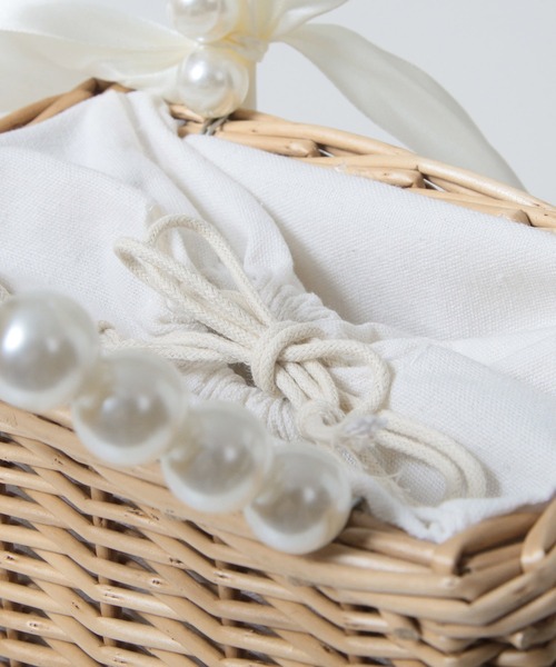 Julia Boutique(ジュリアブティック)の「パールハンドスクエアかごバッグ/24131(かごバッグ・レディース・ベージュ・ONE)」の6枚目の写真