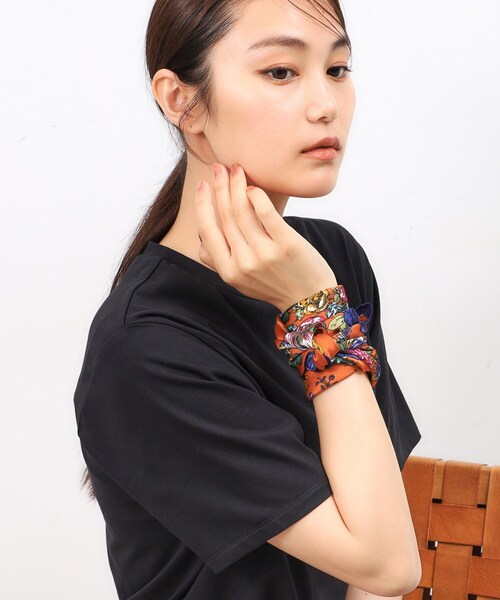 OPAQUE.CLIP（オペークドットクリップ）の「◆柄アソート大判スカーフ（バンダナ/スカーフ・レディース・ブラウン系2/ピンク系その他/ブラック系/ブラック系1・00）」の5枚目の写真